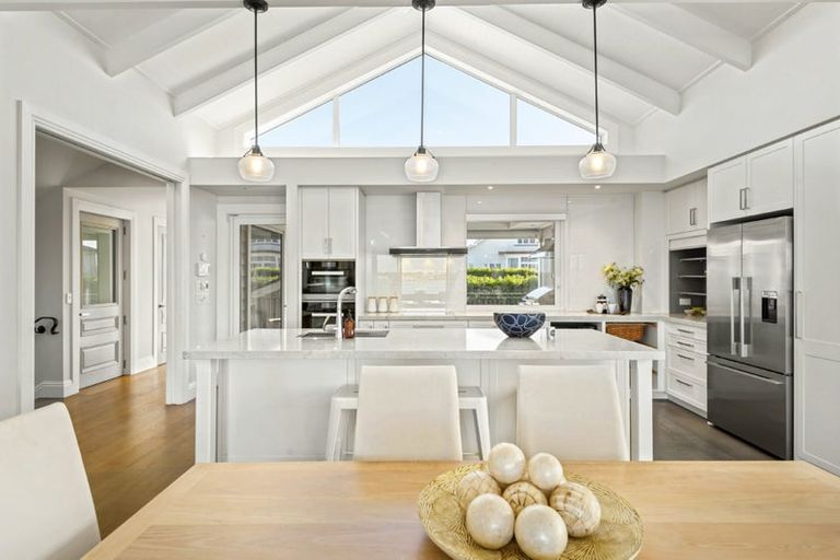 Photo of property in 49 King Edward Parade, Devonport, Auckland, 0624