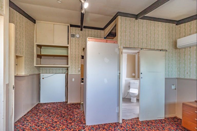 Photo of property in 40 Mako Mako Road, Levin, 5510