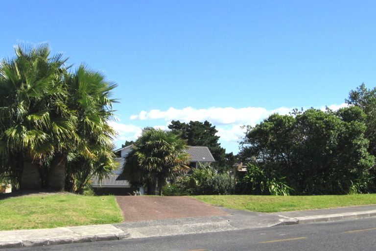 Photo of property in 26 Carlisle Road, Browns Bay, Auckland, 0630
