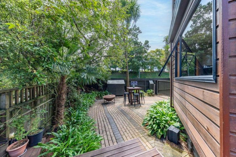 Photo of property in 153 Seddon Road, Frankton, Hamilton, 3204