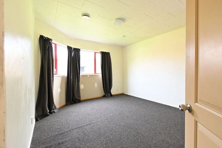 Photo of property in 1/25 Mcleod Road, Weymouth, Auckland, 2103