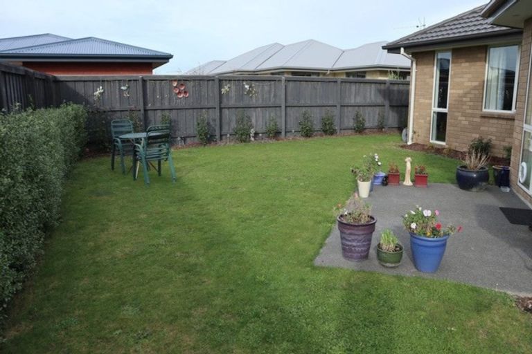 Photo of property in 86 Shillingford Boulevard, Rolleston, 7615