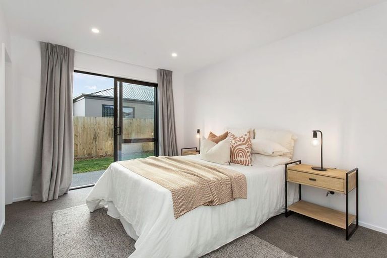 Photo of property in 35 Bill Hammond Drive, Belfast, Christchurch, 8051
