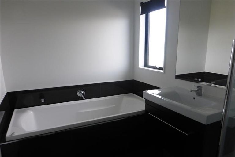 Photo of property in 13 Tommy Street, Pegasus, 7612