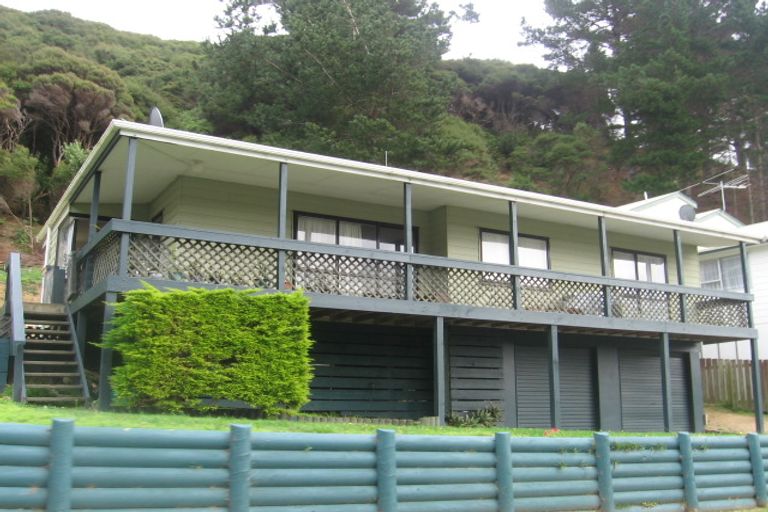Photo of property in 32 Postgate Drive, Whitby, Porirua, 5024