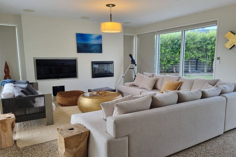 Photo of property in 2 Taumata Road, Omaha, Warkworth, 0986