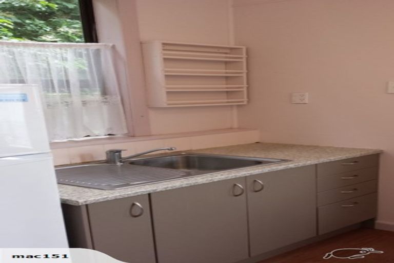 Photo of property in 165a Peverel Street, Riccarton, Christchurch, 8041