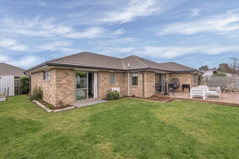 Photo of property in 17 Rossall Crescent, Rolleston, 7615