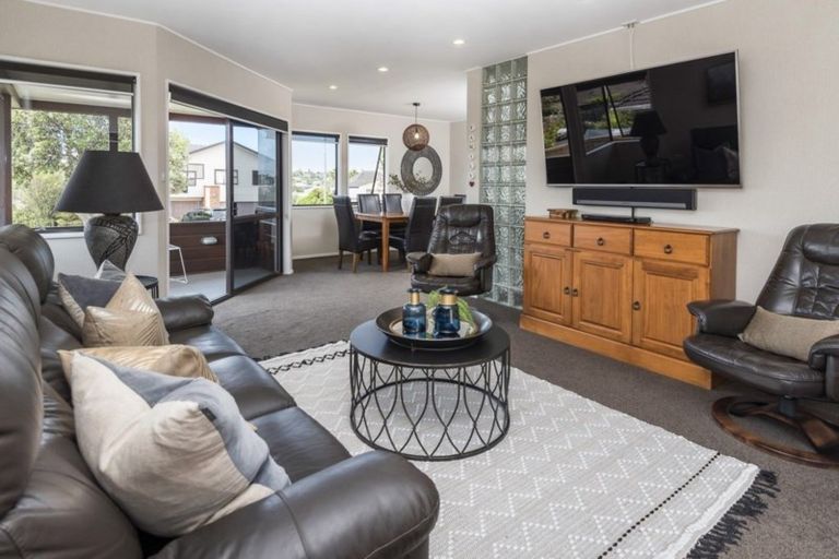 Photo of property in 47 Simmental Crescent, Somerville, Auckland, 2014