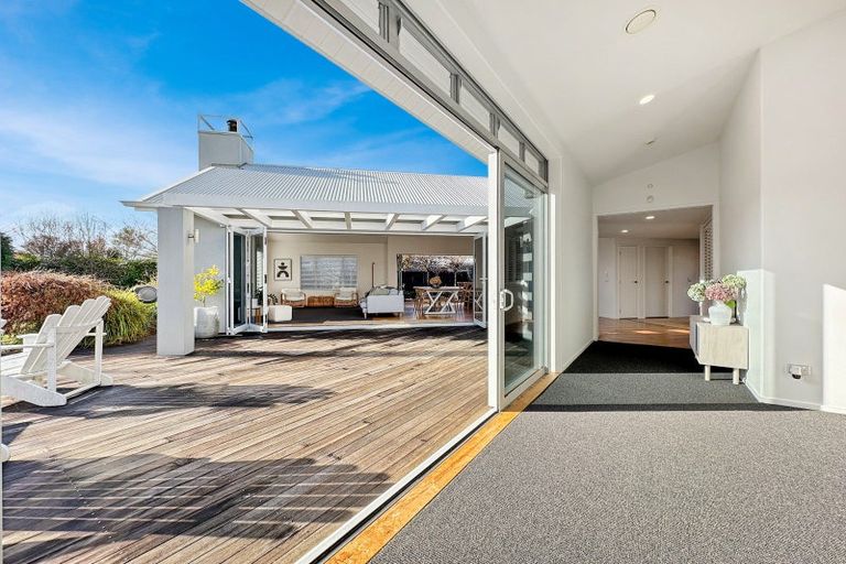 Photo of property in 26 Montgomery Crescent, Kinloch, Taupo, 3377