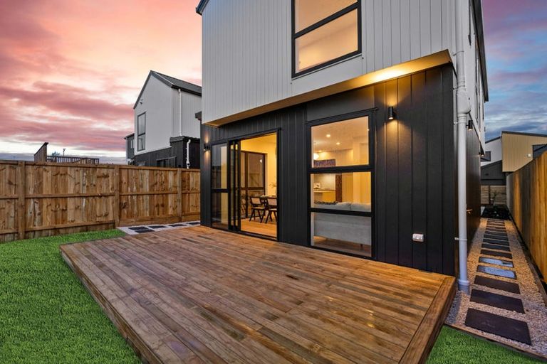 Photo of property in 4d Mahogany Street, Westgate, 0814