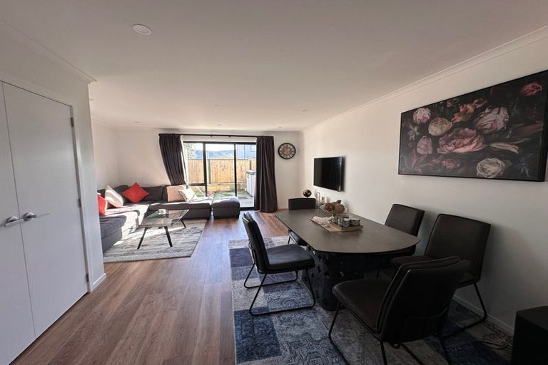 Photo of property in 10 Orongomai Street, Wallaceville, Upper Hutt, 5018