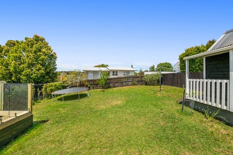 Photo of property in 25 Japonica Drive, Beach Haven, Auckland, 0626