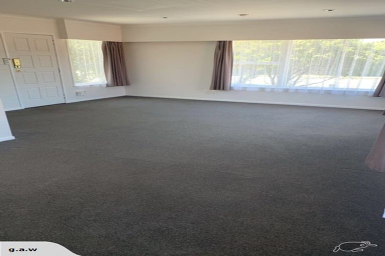 Photo of property in 1/111 Shakespeare Road, Milford, Auckland, 0620