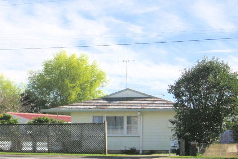 Photo of property in 111 Ngatai Road, Otumoetai, Tauranga, 3110