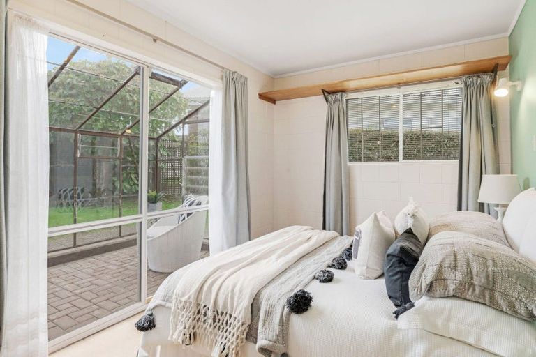 Photo of property in 101 Namata Road, One Tree Hill, Auckland, 1061