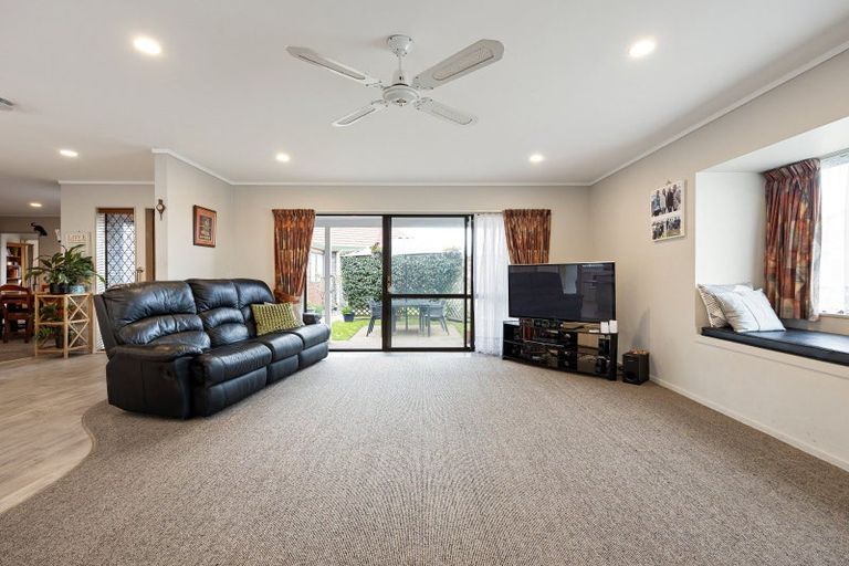 Photo of property in 46 Lansdowne Crescent, Glenview, Hamilton, 3206