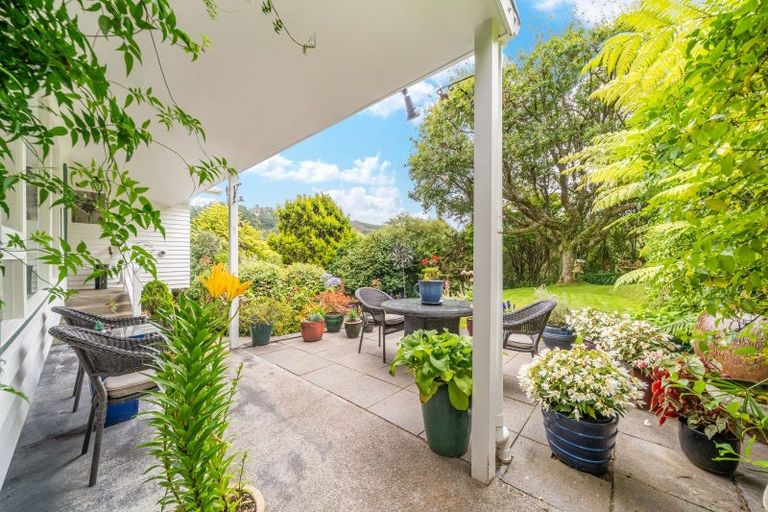 Photo of property in 39 Blue Mountains Road, Silverstream, Upper Hutt, 5019