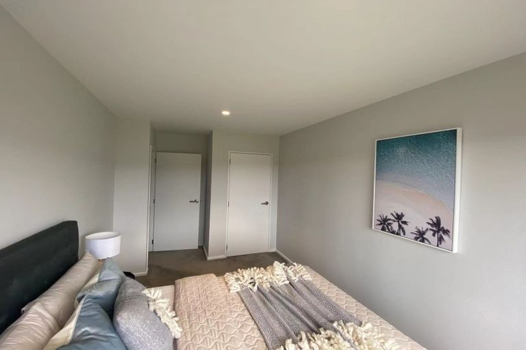 Photo of property in 50 Bordeaux Parade, Te Atatu South, Auckland, 0610