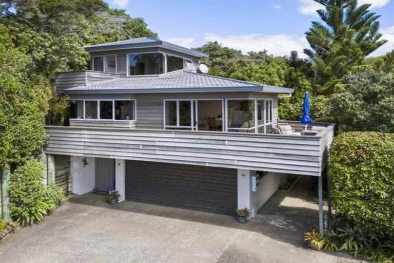 Photo of property in 42b Duncansby Road, Stanmore Bay, Whangaparaoa, 0932