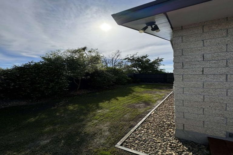 Photo of property in 128a Inwoods Close, Parklands, Christchurch, 8083