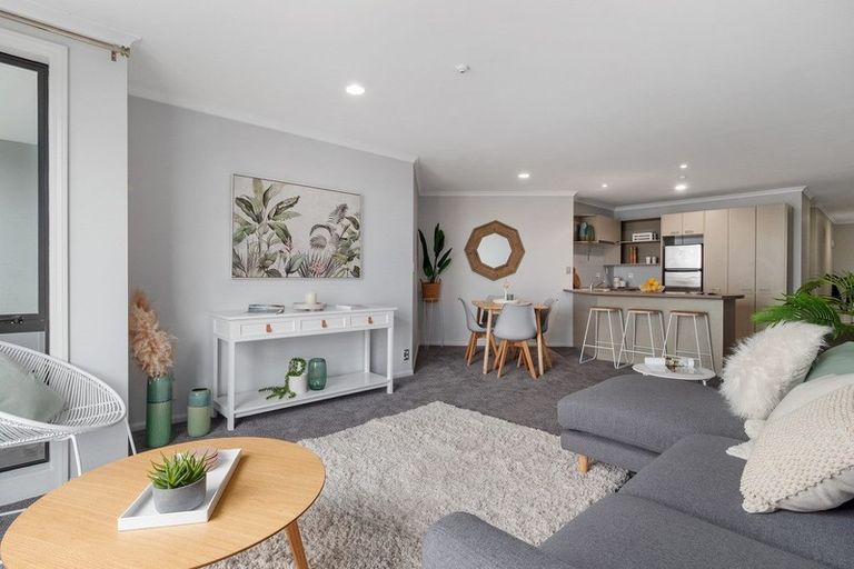Photo of property in Paramount Apartments, 15/281 Maunganui Road, Mount Maunganui, 3116