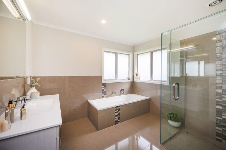 Photo of property in 25 Roots Street East, Feilding, 4702