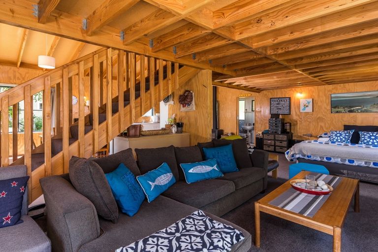 Photo of property in 18 Susan Lane, Kinloch, Taupo, 3377