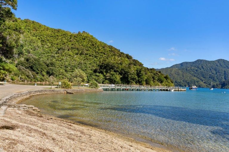 Photo of property in 26 Manuka Drive, Ngakuta Bay, Picton, 7281