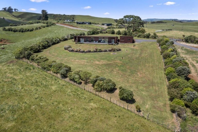 Photo of property in 812 Ruapuke Road, Raglan, 3296
