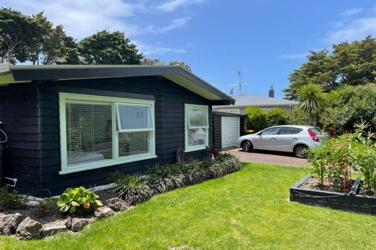 Photo of property in 62 Sylvia Road, Hillcrest, Auckland, 0627