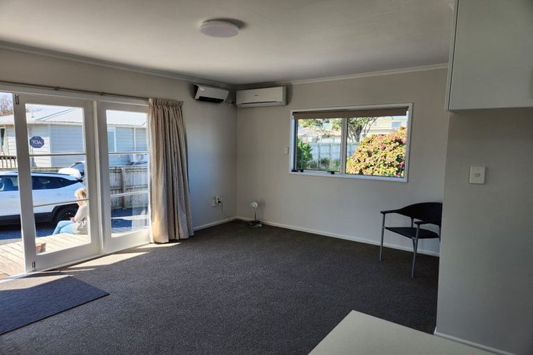 Photo of property in 47 Gray Avenue, Paraparaumu Beach, Paraparaumu, 5032