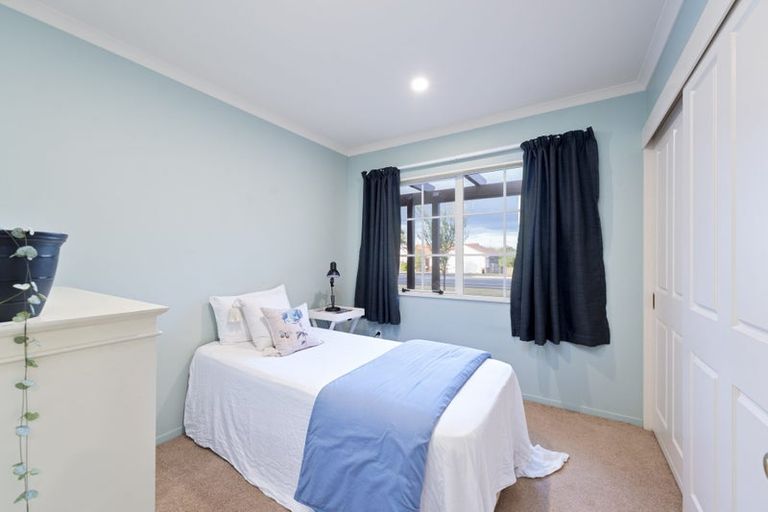 Photo of property in 42 Harvest Drive, Henderson, Auckland, 0612