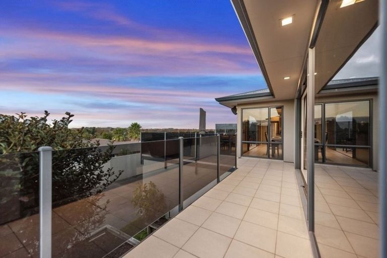 Photo of property in 38 Magellan Rise, Flagstaff, Hamilton, 3210