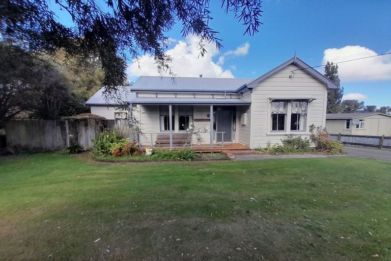 Photo of property in 233 Makino Road, Feilding, 4702