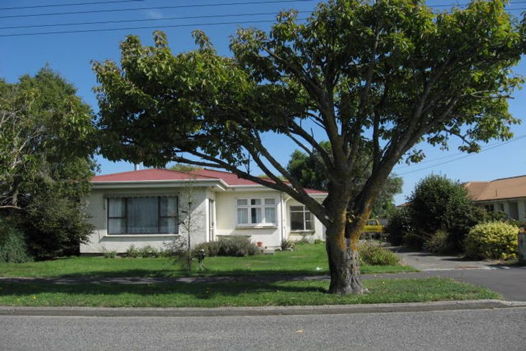 Photo of property in 39 Leeston And Lake Road, Leeston, 7632