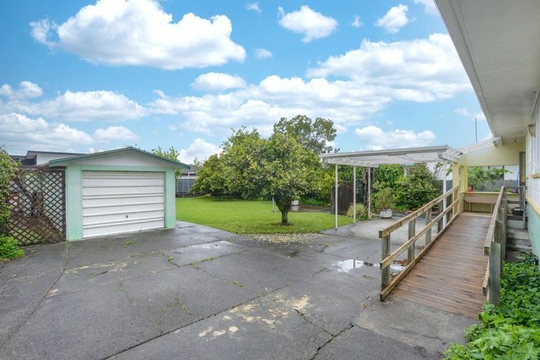Photo of property in 7 Bowling Road, Greenmeadows, Napier, 4112