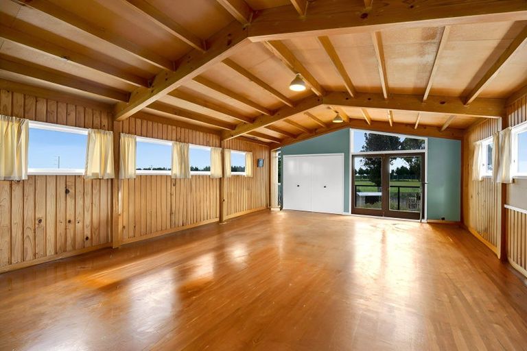 Photo of property in 41 Suther Street, Waverley, 4510