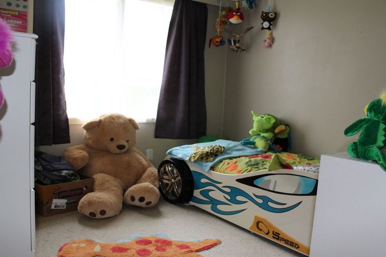 Photo of property in 52 Chaucer Street, Leamington, Cambridge, 3432