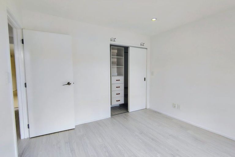 Photo of property in 61 Fernhill Way, Oteha, Auckland, 0632