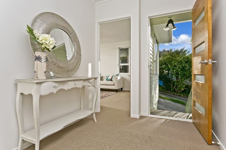 Photo of property in 46 Castleton Street, Birkdale, Auckland, 0626