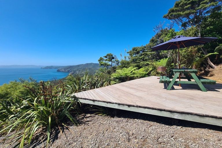 Photo of property in 525g Tuateawa Road, Tuateawa, Coromandel, 3583