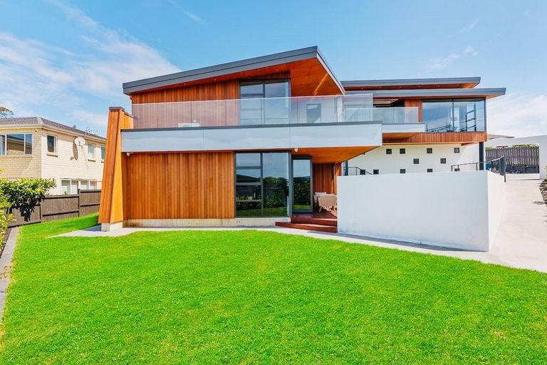 Photo of property in 31 Dunvegan Rise, East Tamaki Heights, Auckland, 2016