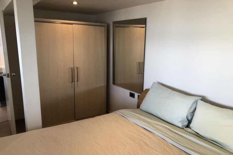 Photo of property in 41 Norwood Road, Bayswater, Auckland, 0622