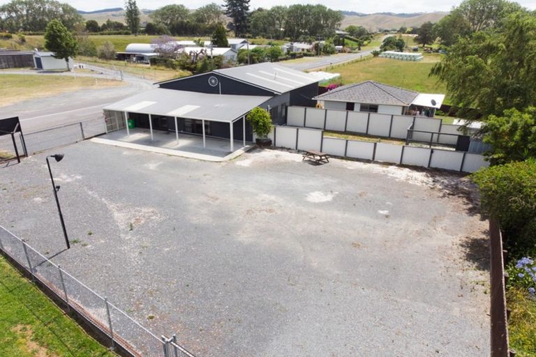 Photo of property in 2 Back Miranda Road, Waitakaruru, Thames, 3576