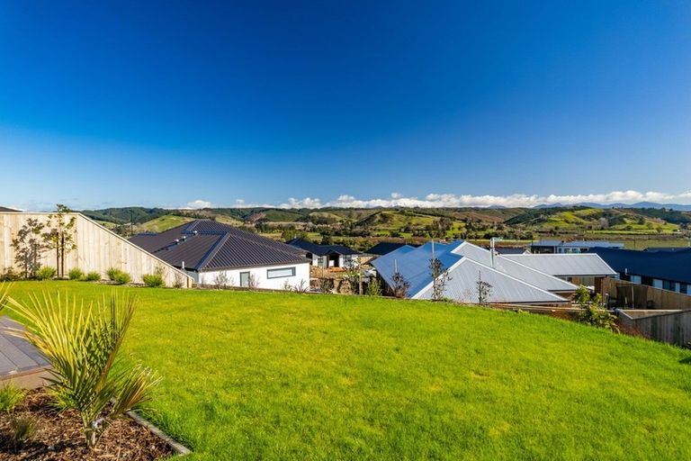 Photo of property in 48 Katania Heights, Brightwater, 7022