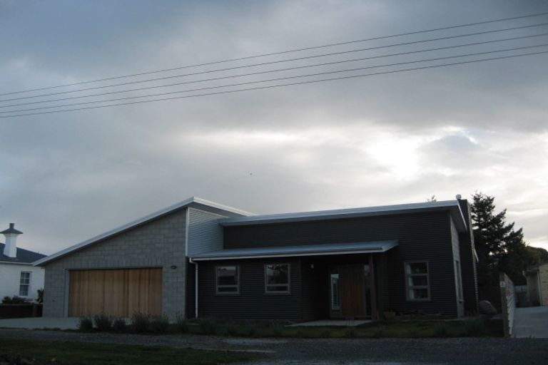 Photo of property in 40 Lanark Street, Balclutha, 9230