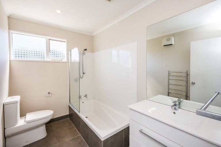 Photo of property in 146e Victoria Avenue, Hokowhitu, Palmerston North, 4410