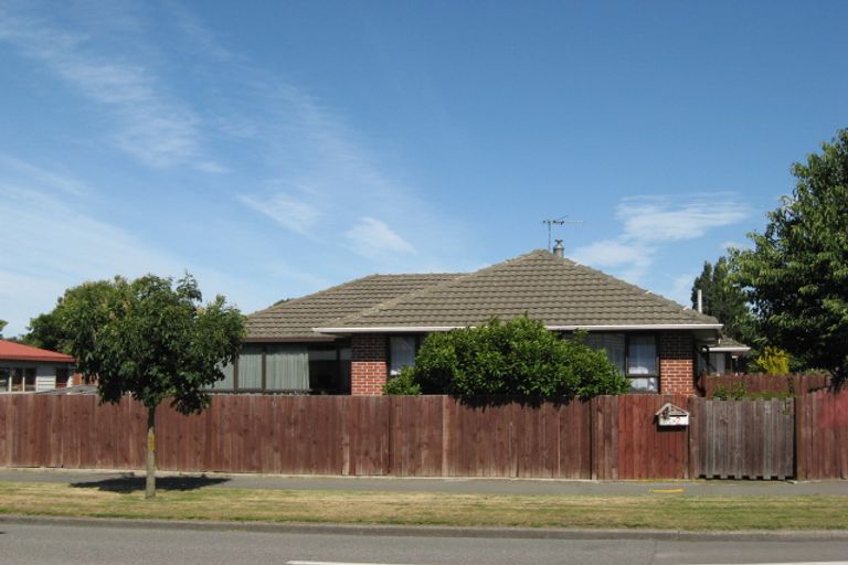 Photo of property in 2 Damien Place, Bromley, Christchurch, 8062