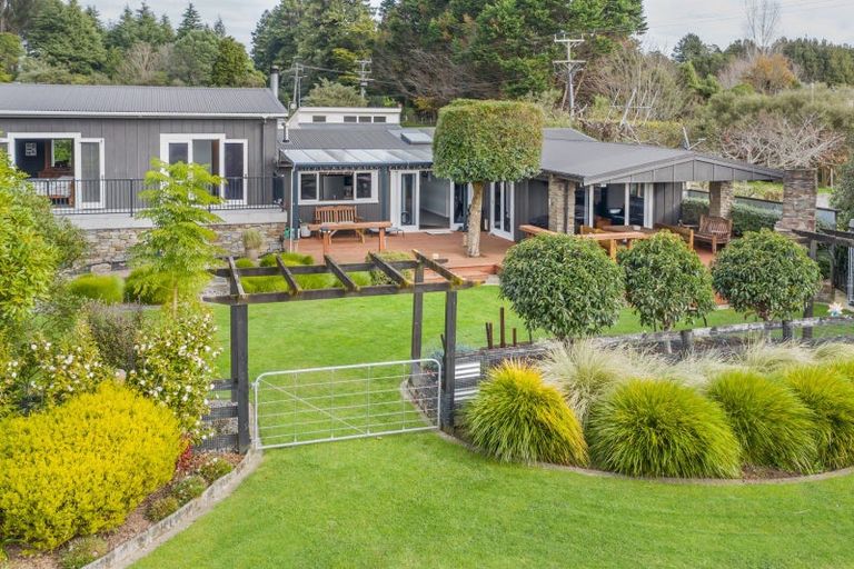 Photo of property in 12 Denton Road, Levin, 5571